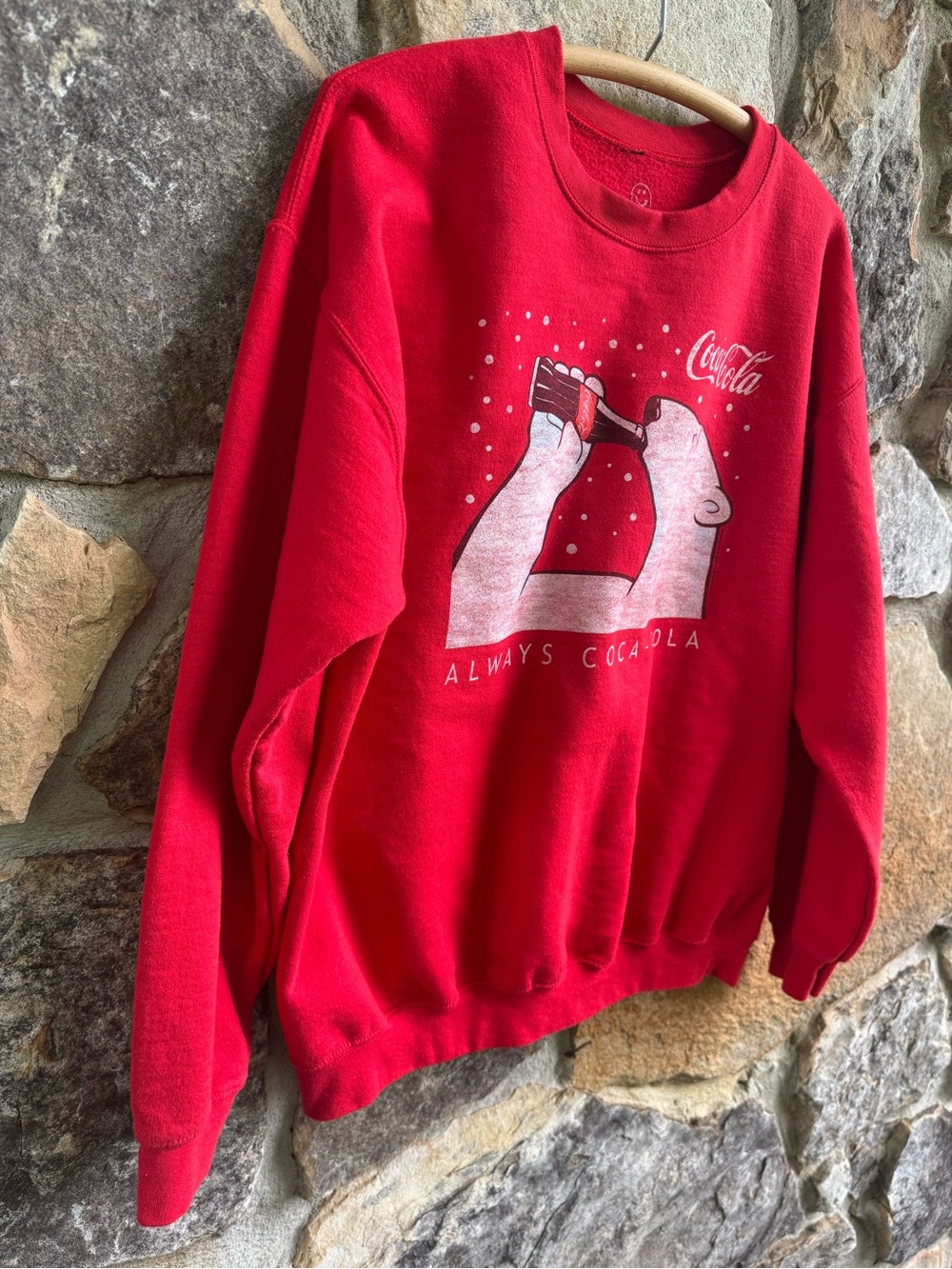 Coca-Cola Red Crewneck Sweatshirt with Polar Bear Graphic Medium Oversized - Picture 4 of 9